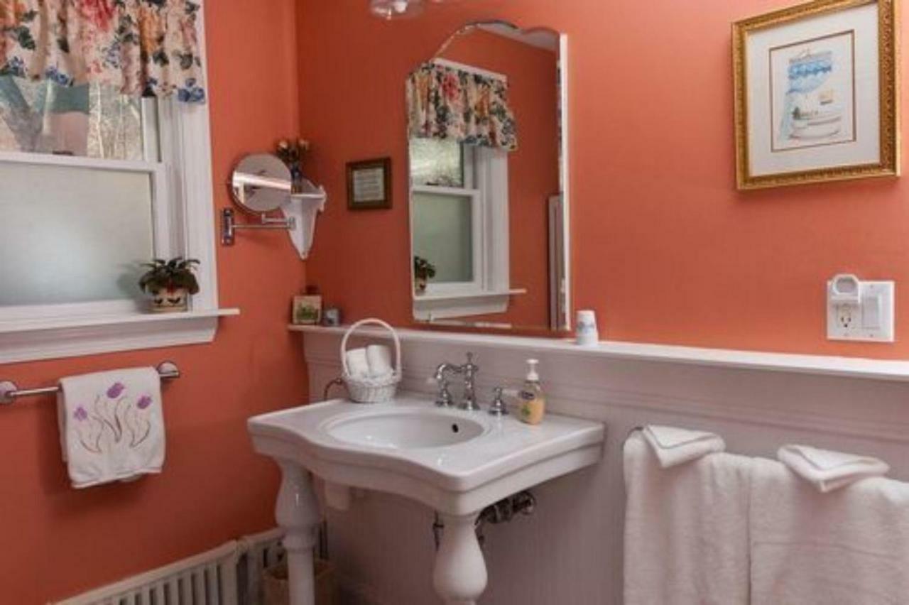 Bricktown Inn Haverstraw Экстерьер фото